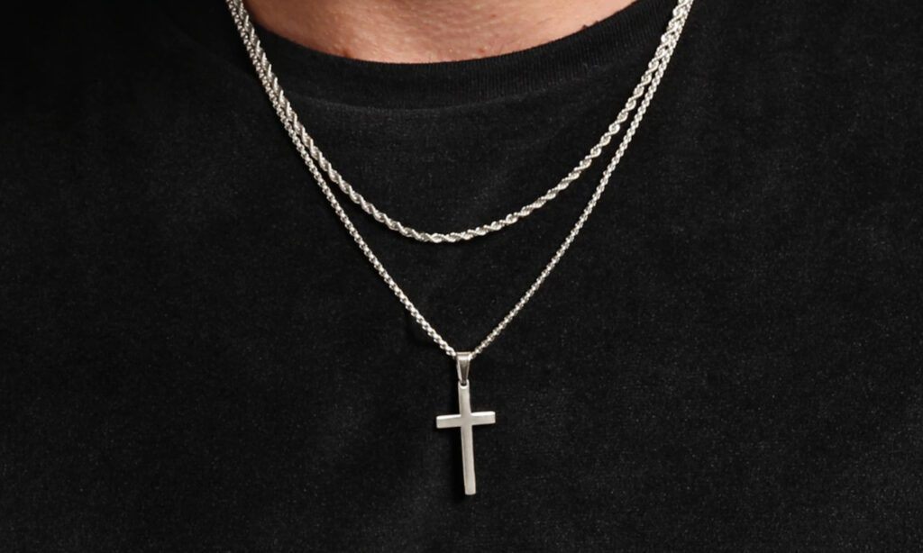 Men’s Org Member Stops Wearing Cross Necklace, Loses Respect of Peers ...